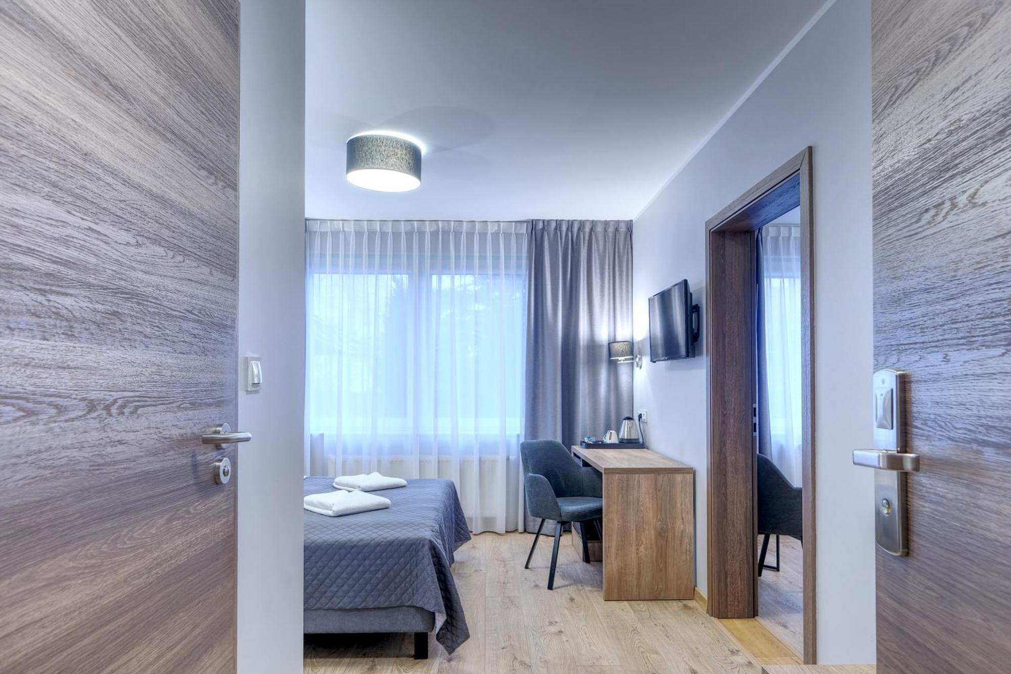 Lawendowy Dwor Bed & Breakfast Pszczółki Екстериор снимка