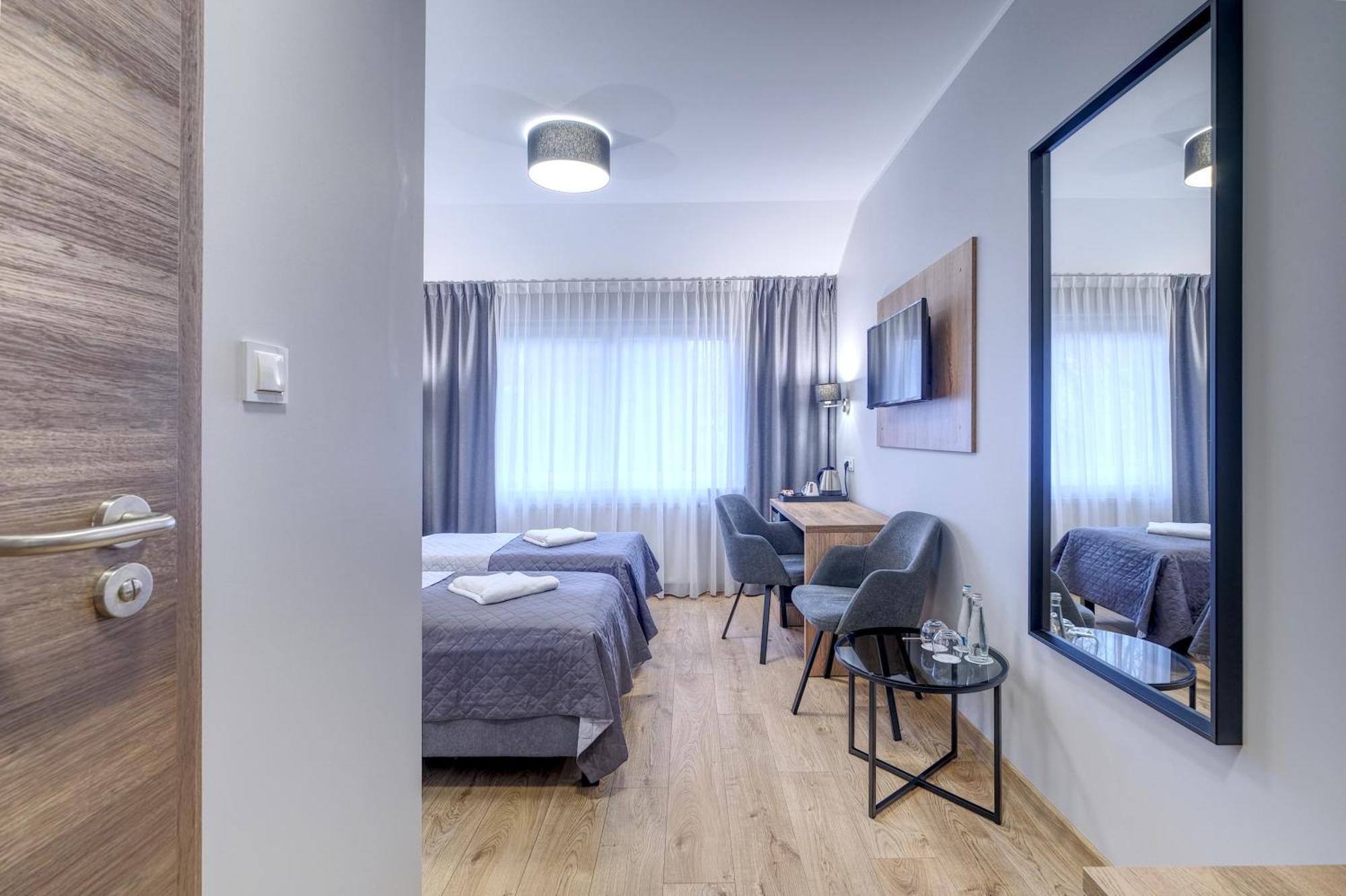 Lawendowy Dwor Bed & Breakfast Pszczółki Екстериор снимка