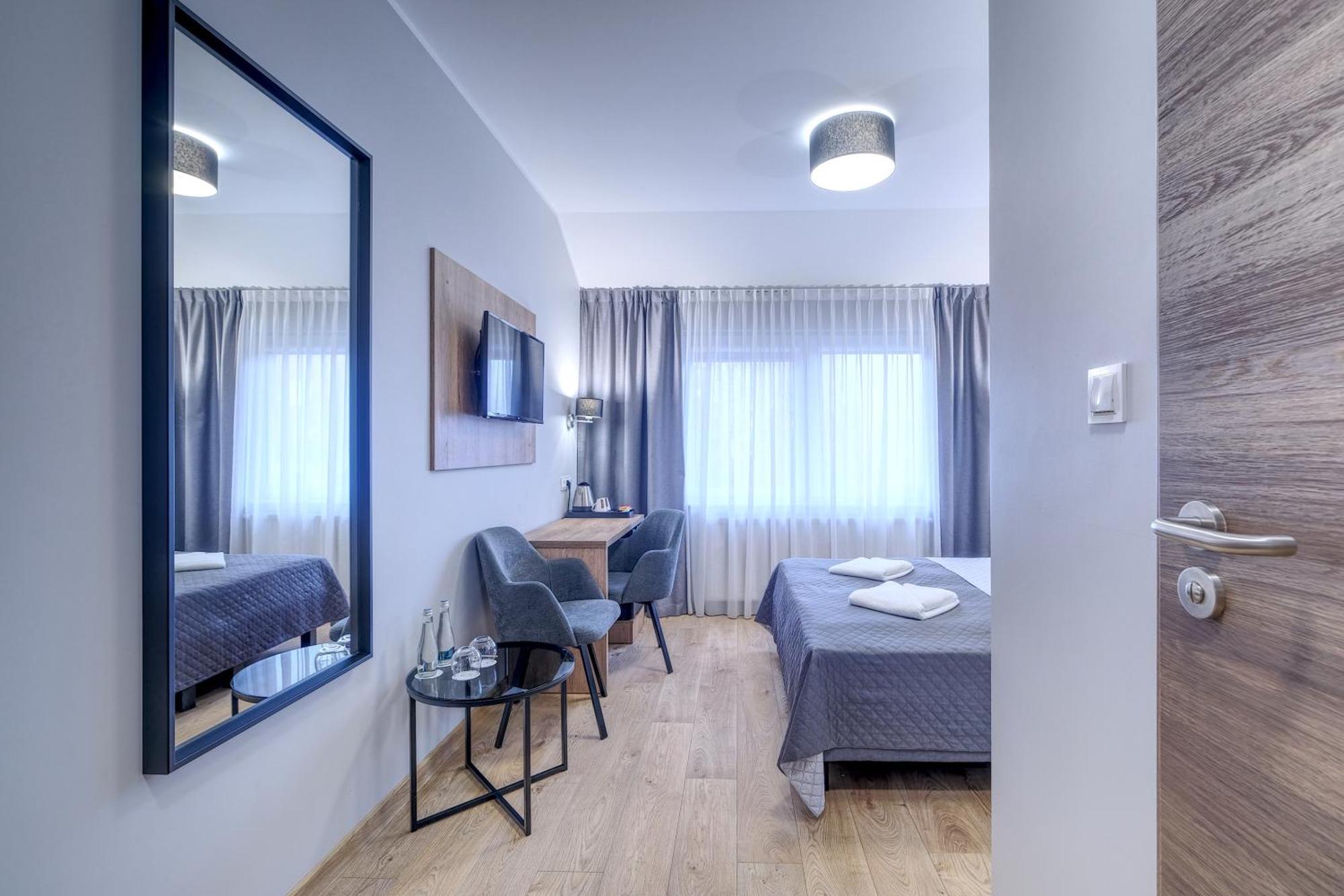 Lawendowy Dwor Bed & Breakfast Pszczółki Екстериор снимка