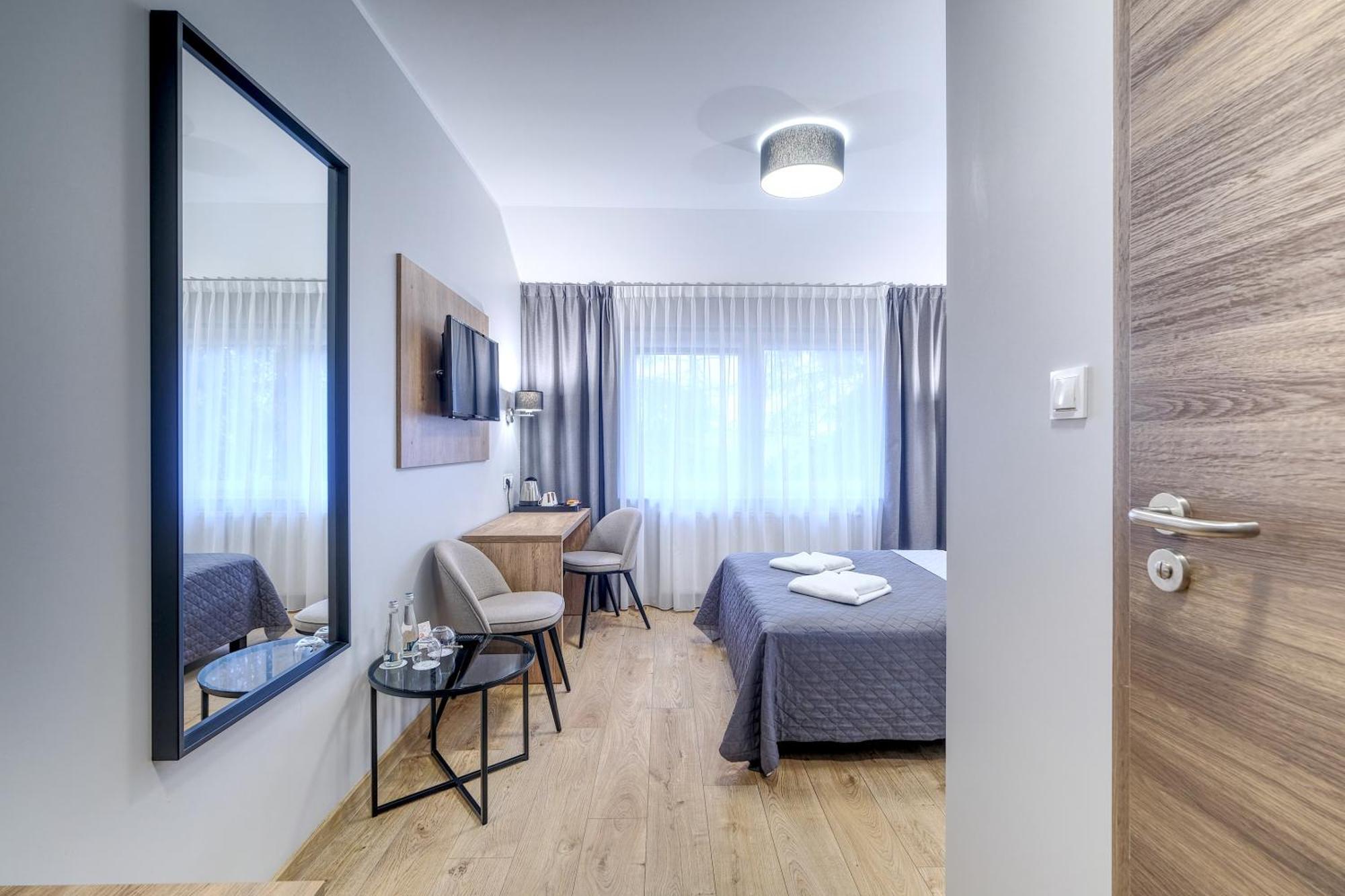 Lawendowy Dwor Bed & Breakfast Pszczółki Екстериор снимка