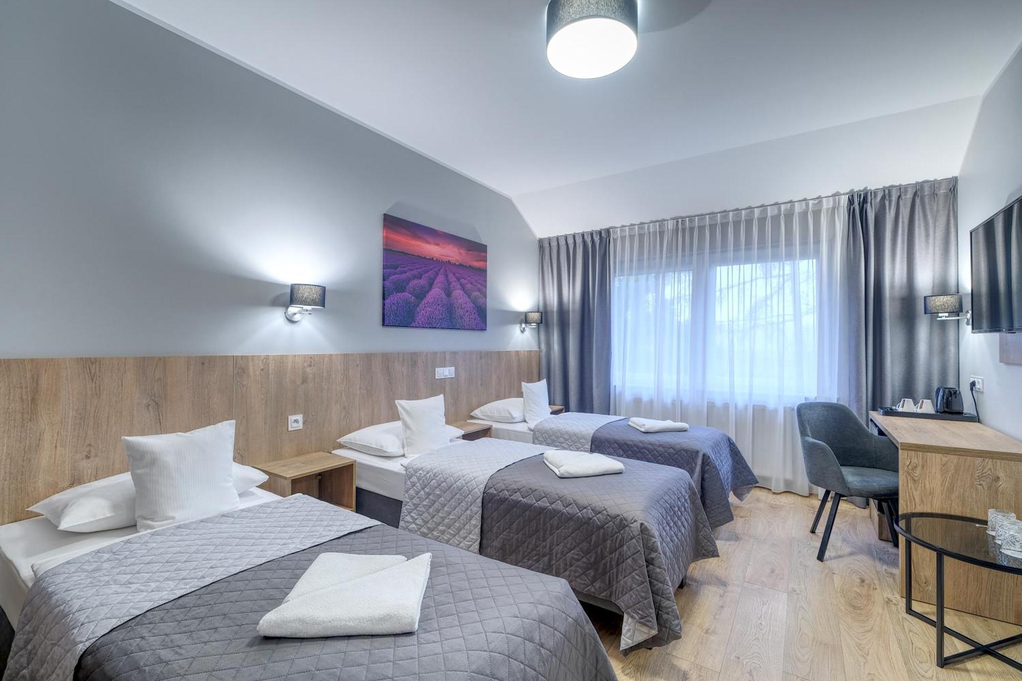 Lawendowy Dwor Bed & Breakfast Pszczółki Екстериор снимка