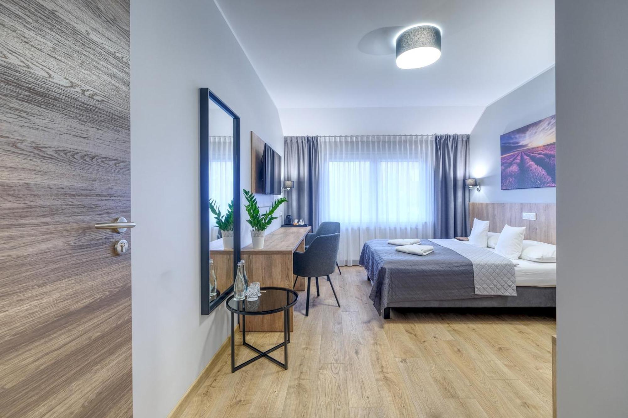 Lawendowy Dwor Bed & Breakfast Pszczółki Екстериор снимка