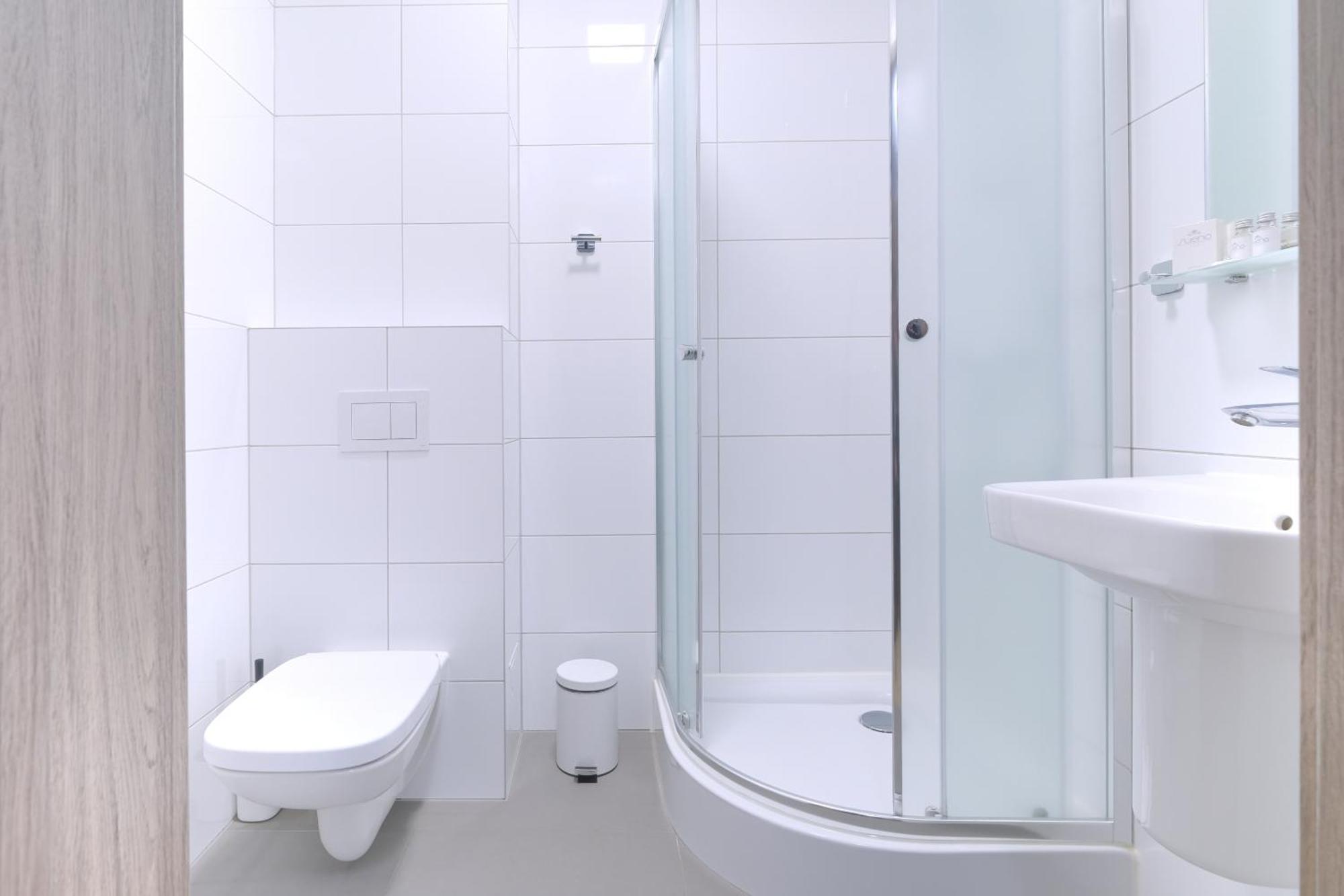 Lawendowy Dwor Bed & Breakfast Pszczółki Екстериор снимка