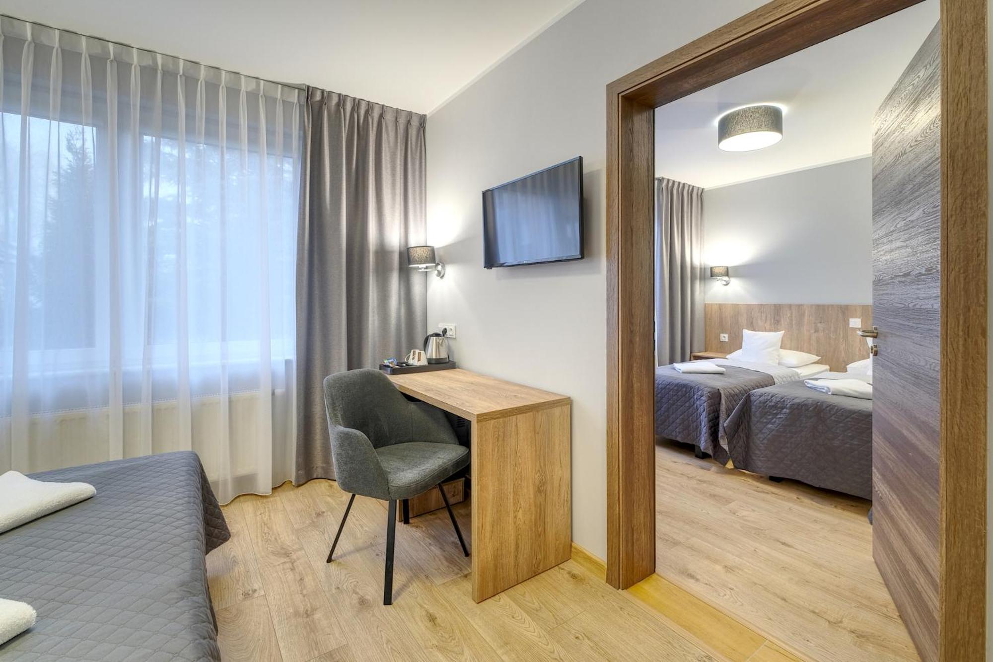 Lawendowy Dwor Bed & Breakfast Pszczółki Екстериор снимка